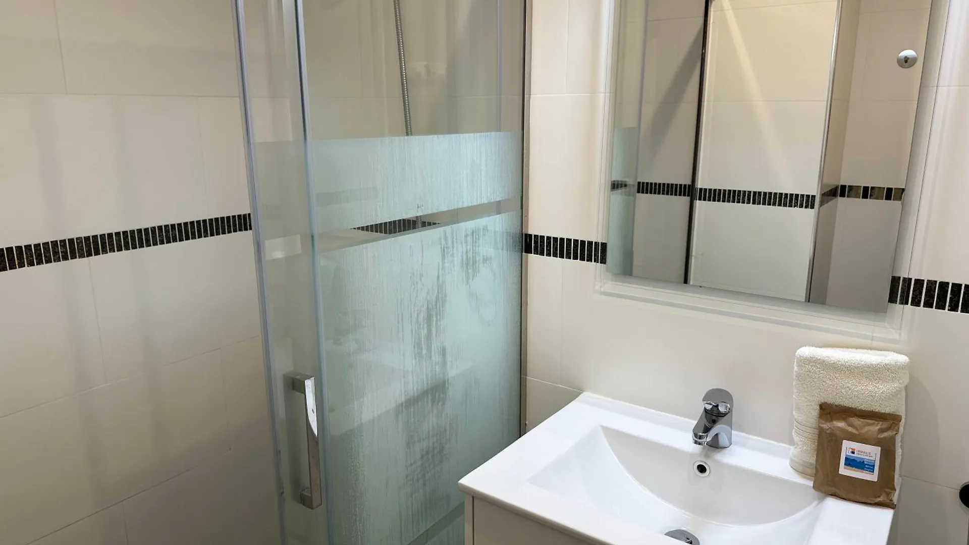 Apartment Paraiso 2 Dormitorios En Primera Linea De Mar - 333 Pals Spain